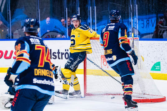 Södertäljes Nikola Pasic gör 2-2