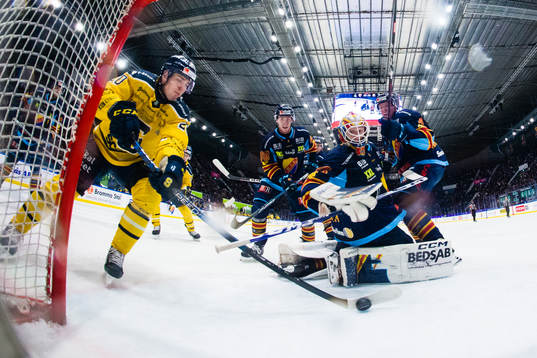 Södertäljes Nikola Pasic gör 4-3 bakom Jonathan