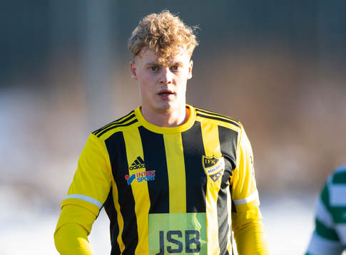 IFK Hässleholms Elmar Lindqvist i träningsmatchen mellan