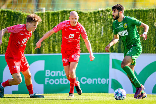 Ruben Kristiansen of Brann and Montader Madjed of Hammarby