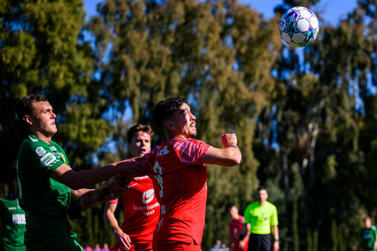 Casper Eklund of Hammarby and Niklas Castro of Brann