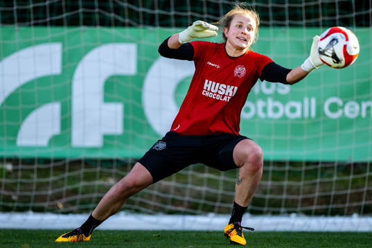 Målvakt Anna Tamminen