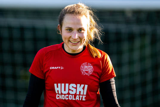Målvakt Anna Tamminen