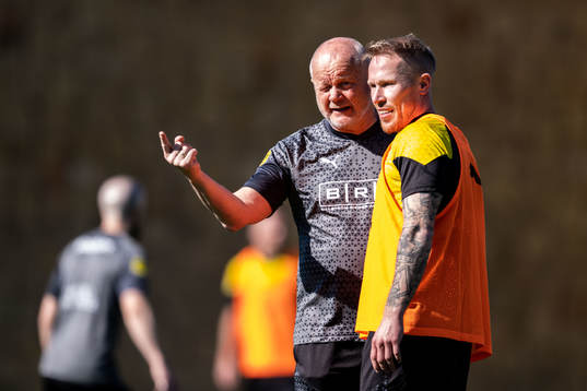 Tränare Per-Mathias Høgmo och Mikkel Rygaard Jensen