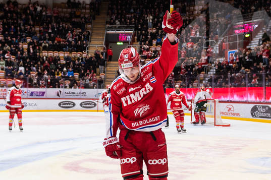 Timrås Sebastian Hartmann jublar