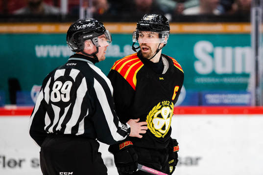 Brynäs Anton Rödin reagerar