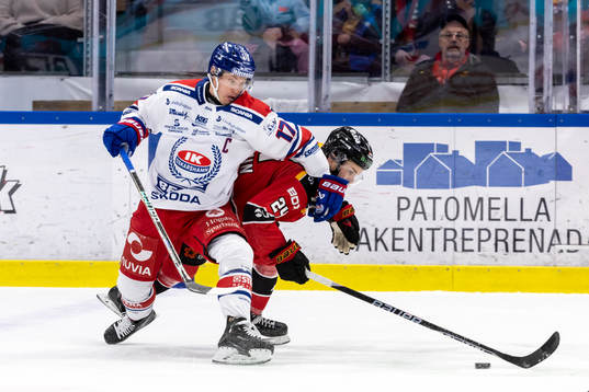Oskarshamn Jonas Engström och Luleå Brendan Shinnimin