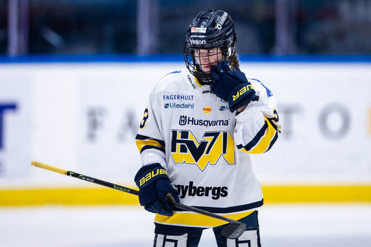 HV71s Sanni Hakala deppar