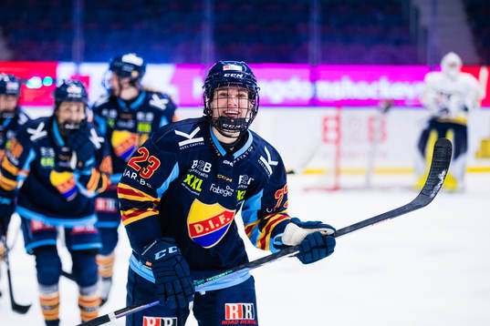 Djurgårdens Tanja Eisenschmid  jublar