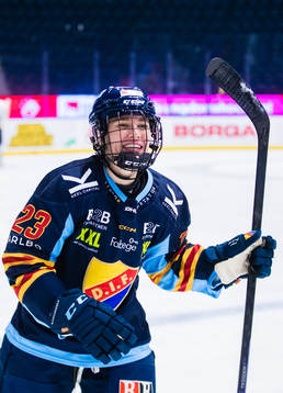 Djurgårdens Tanja Eisenschmid jublar