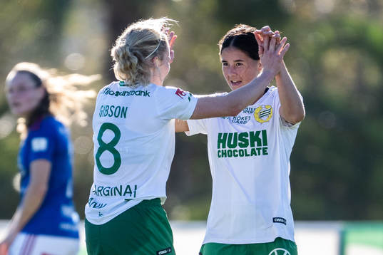 Kyra Cooney-Cross of Hammarby celebrates with Ellen Gibson