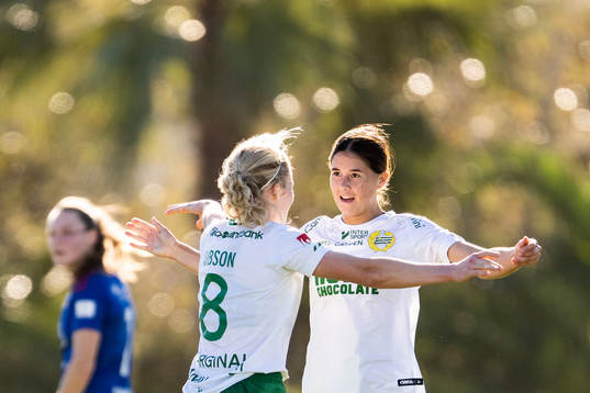 Kyra Cooney-Cross of Hammarby celebrates scoring 1-1