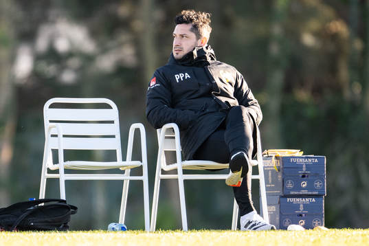 Head coach Pablo Pinones-Arce of Hammarby