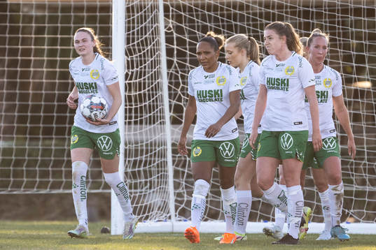 Players of Hammarby looks dejected