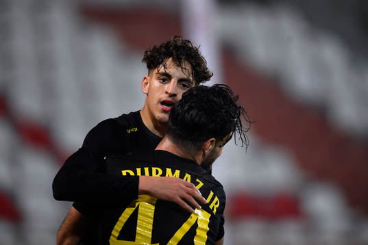 Bläddra bland fler bilder av Football, Friendly match, Brentford B - AIK