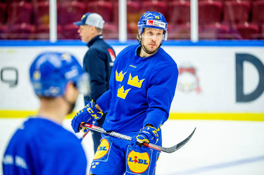 Jacob de la Rose of Sweden at a practice session