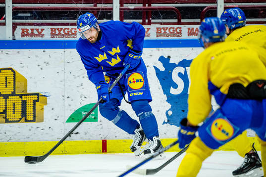Lukas Bengtsson of Sweden at a practice session