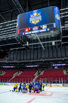 The players of Sweden at a practice session