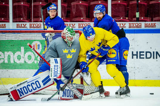 Goalkeeper Lars Johansson, Carl Klingberg and Lukas