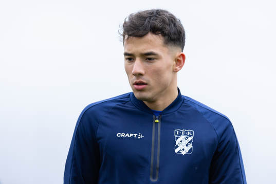 IFK Göteborgs Hussein Carneil innan  träningsmatchen i