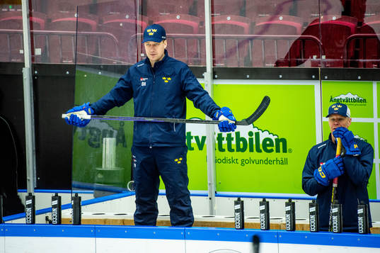 Head coach Sam Hallam and assistant coach Nicklas Rahm of