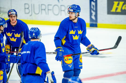 Jacob de la Rose of Sweden at a practice session