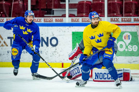 Pär Lindholm and Lukas Bengtsson of Sweden at a practice