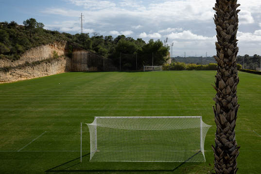 En av fotbollsplanerna på Campoamor Golf Resort som IFK