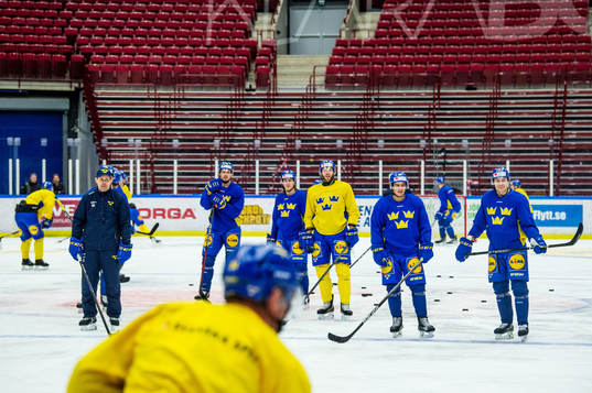 Bläddra bland fler bilder av Beijer Hockey Games, Sweden, Practice