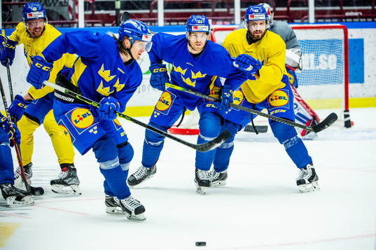Marcus Sörensen, Oscar Lindberg and Lukas Bengtsson of