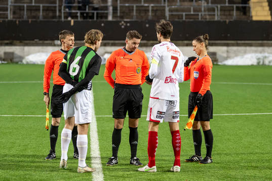 Linjedomare Viktor Sundberg, GAIS lagkapten August