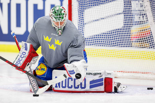 goalkeeper Lars Johansson of Sweden at a practice session