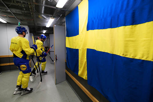 Players of Sweden at a practice session ahed of the Beijer