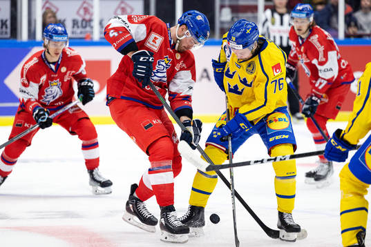 Krystof Hrabik of Czech Republic and Jonathan Dahlén of