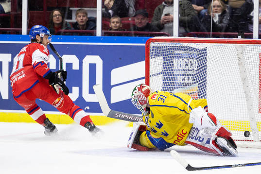 Lukas Klok of Czech Republic scores the 1-2 goal behind