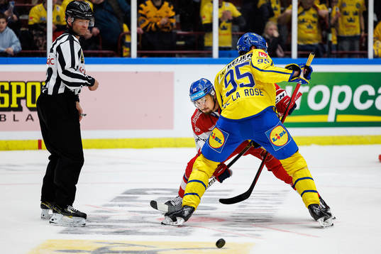 Jiri Cernoch of Czech Republic and Jacob de la Rose of
