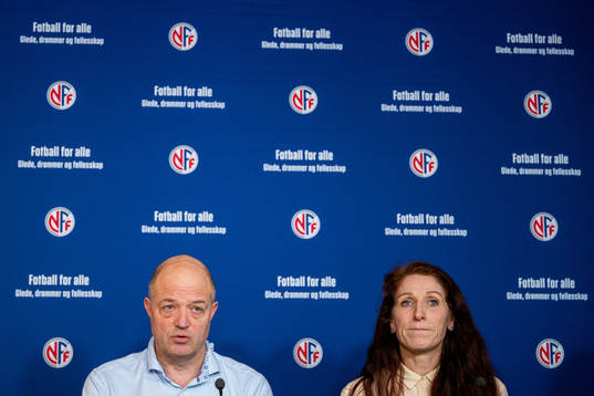 Karl-Petter Løken, general secretary, and Lise Klaveness,
