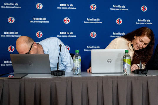 Karl-Petter Løken, general secretary, and Lise Klaveness,
