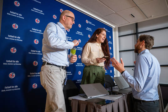 General secretary Karl-Petter Løken and president Lise