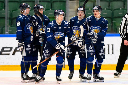Oiva Keskinen of Finland celebrates