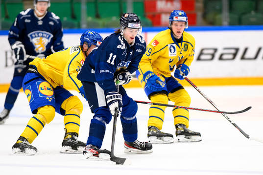 Aaron Hakala of Finland and Rasmus Rudslätt of Sweden