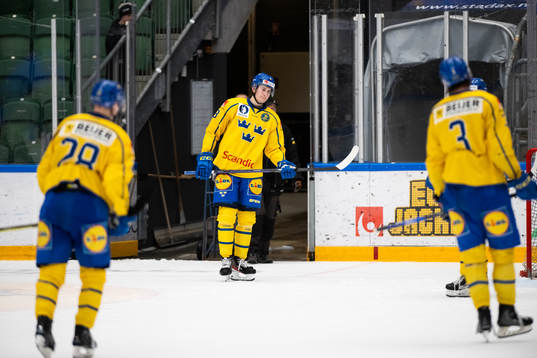 Lucas Lagerberg of Sweden looks dejected
