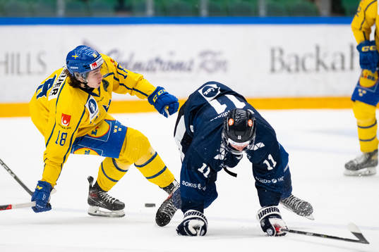 Liam Engström of Sweden and Aaron Hakala of Finland