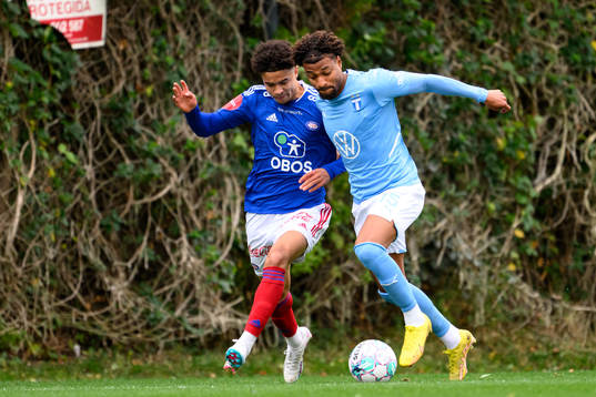 Jacob Dicko of Vålerenga and Joseph Ceesay of Malmö FF