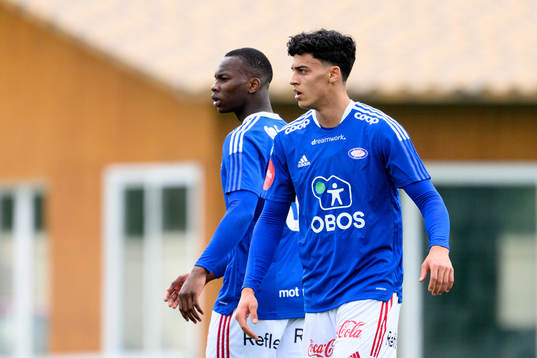 Omar Bully and Jones Abdellaoui of Vålerenga look dejected