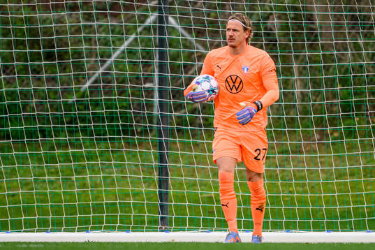 Goalkeeper Johan Dahlin of Malmö FF