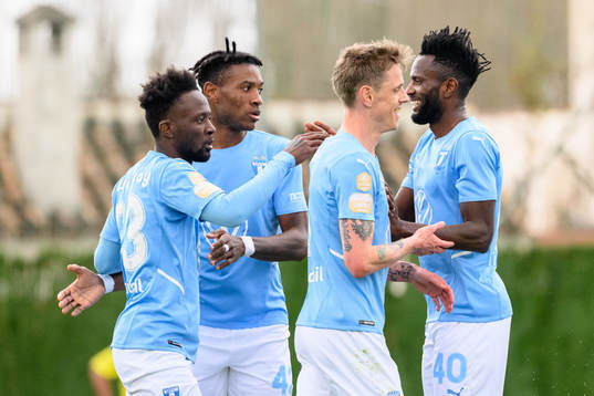 Mohamed Buya Turay of Malmö FF celebrates
