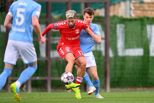 Kevin Yakob of Aarhus and August Karlin of Malmö FF