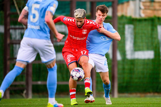 Kevin Yakob of Aarhus and August Karlin of Malmö FF