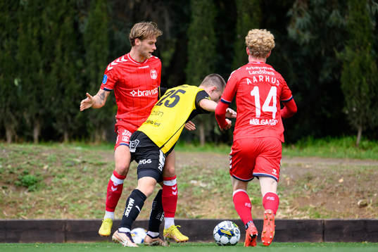 Felix Beijmo of Aarhus and Kristoffer Lund Hansen of Häcken